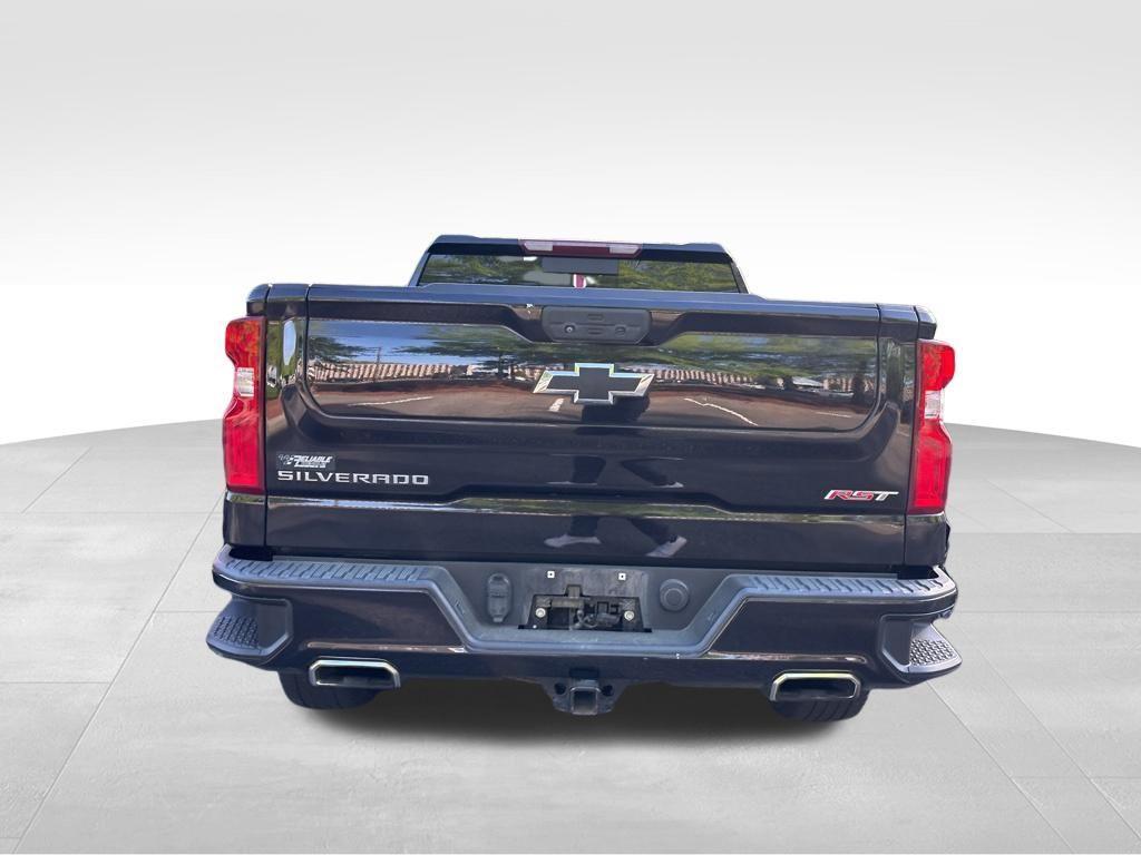 used 2022 Chevrolet Silverado 1500 Limited car, priced at $32,100