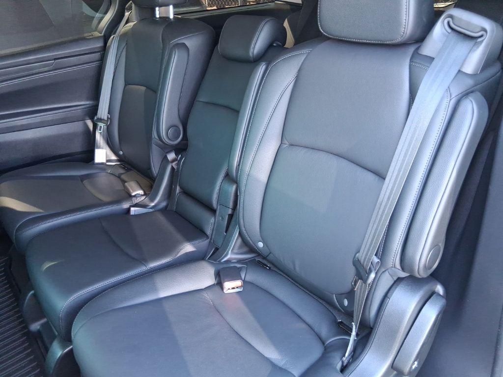 used 2025 Honda Odyssey car, priced at $39,490