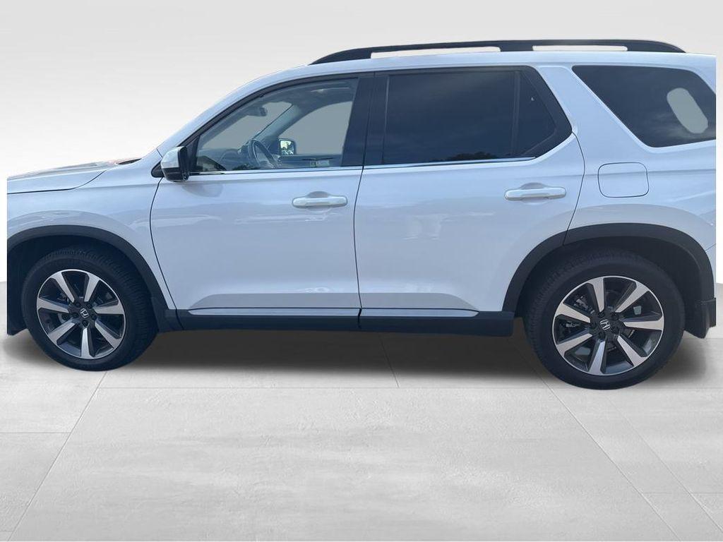 2023 Platinum Honda Pilot