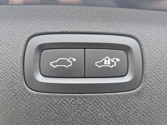 used 2023 Volvo XC90 car, priced at $38,438