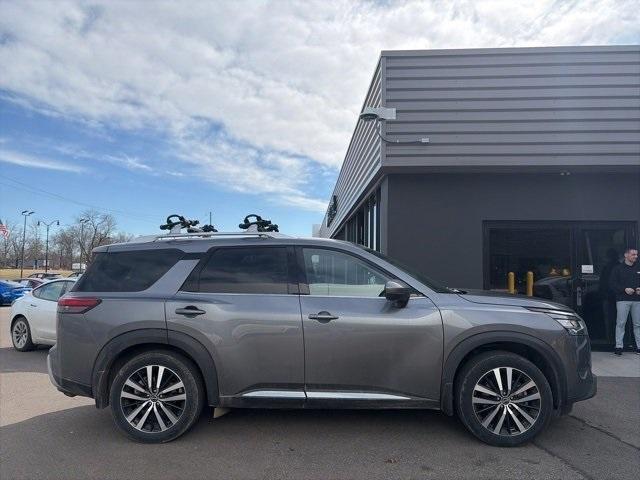used 2024 Nissan Pathfinder car