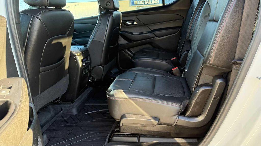 used 2022 Chevrolet Traverse car, priced at $27,953
