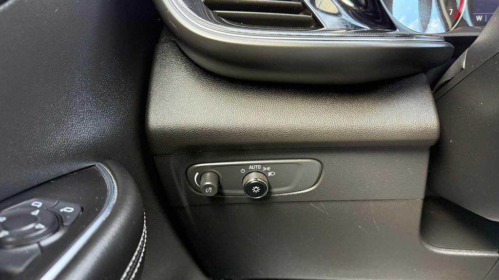 used 2022 Buick Envision car, priced at $22,500