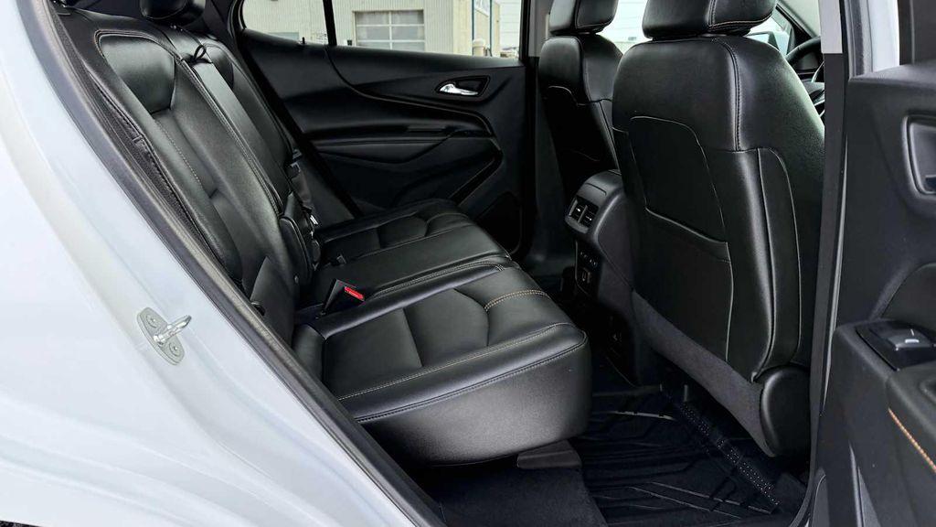 used 2023 Chevrolet Equinox car, priced at $25,900