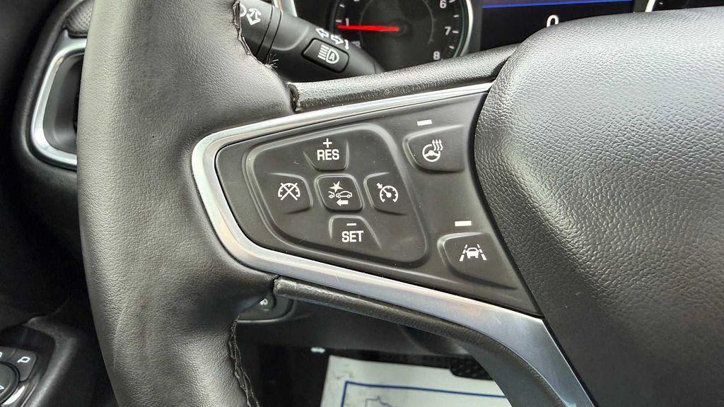 used 2023 Chevrolet Equinox car, priced at $25,900