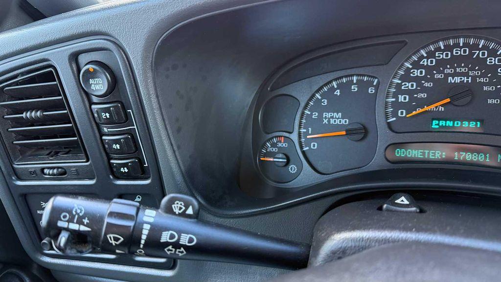 used 2004 Chevrolet Silverado 2500 car, priced at $10,997