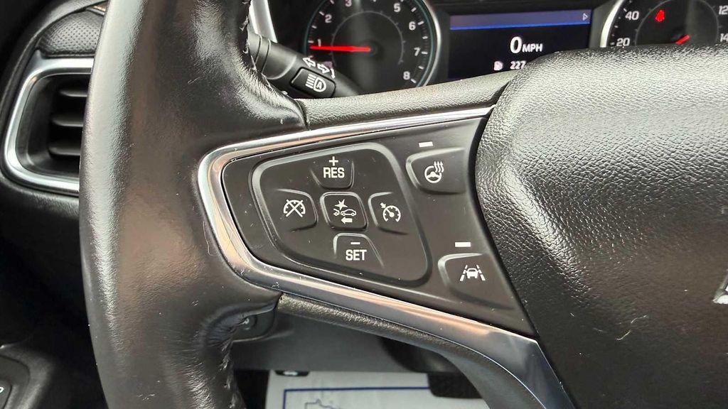 used 2021 Chevrolet Equinox car, priced at $22,472