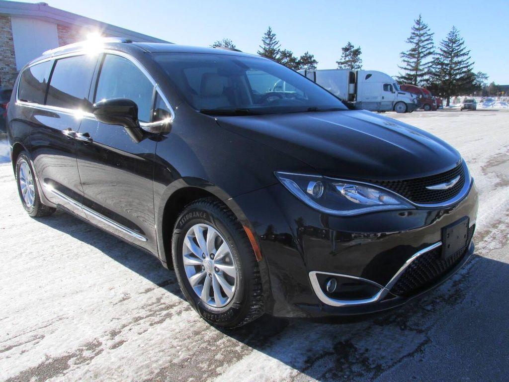 used 2018 Chrysler Pacifica car, priced at $10,995