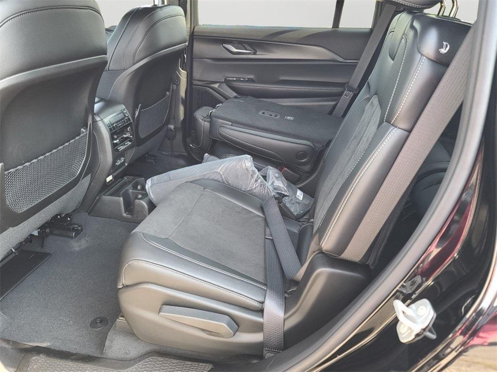 new 2025 Jeep Grand Cherokee L car, priced at $39,500