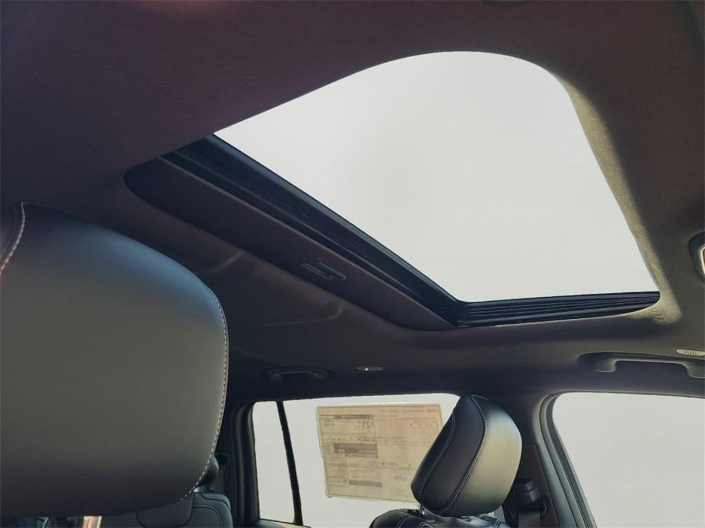 new 2025 Jeep Grand Cherokee L car, priced at $39,500