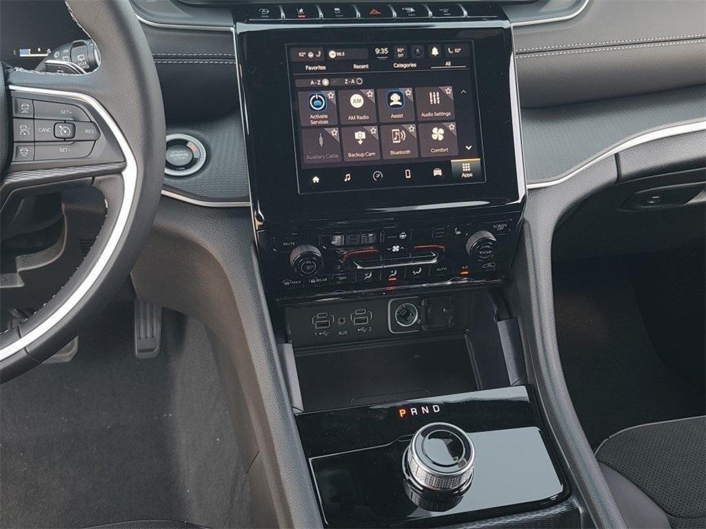 new 2025 Jeep Grand Cherokee L car, priced at $39,500