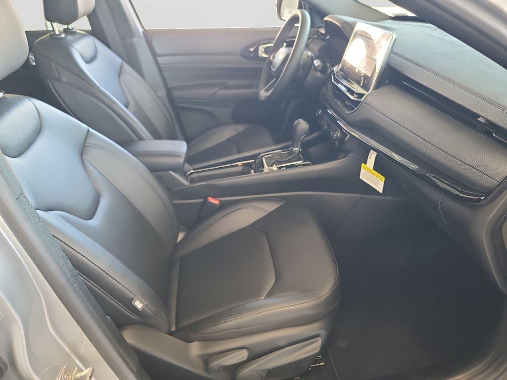 new 2026 Jeep Compass car, priced at $33,600