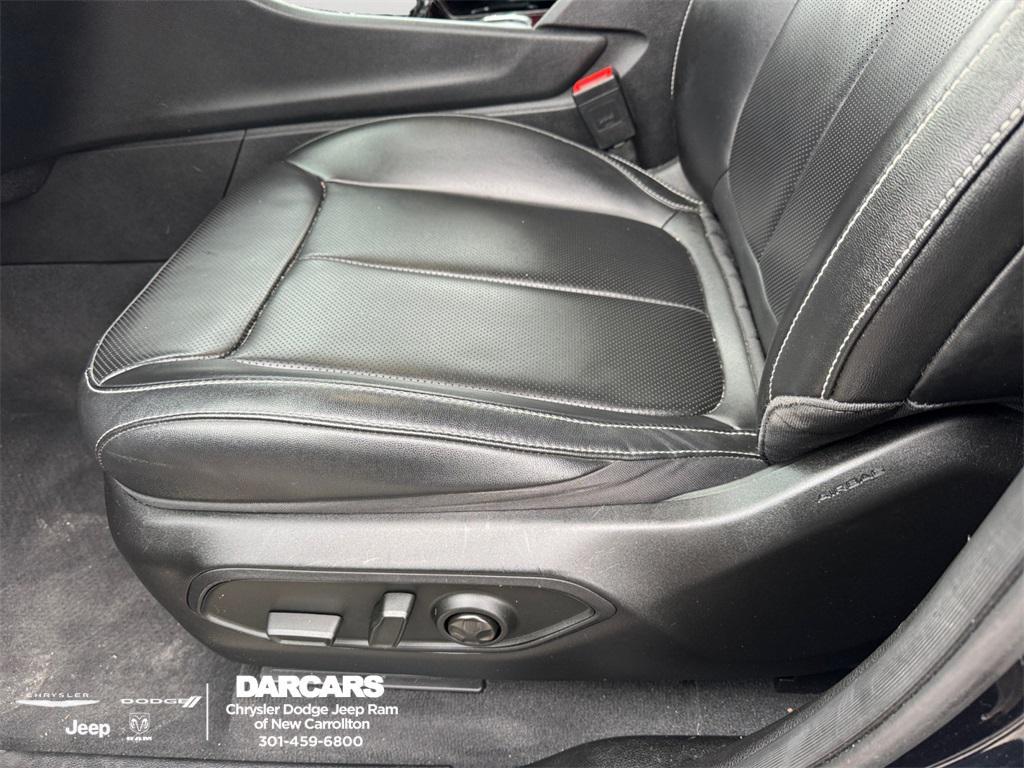 used 2023 Jeep Grand Cherokee L car, priced at $30,995