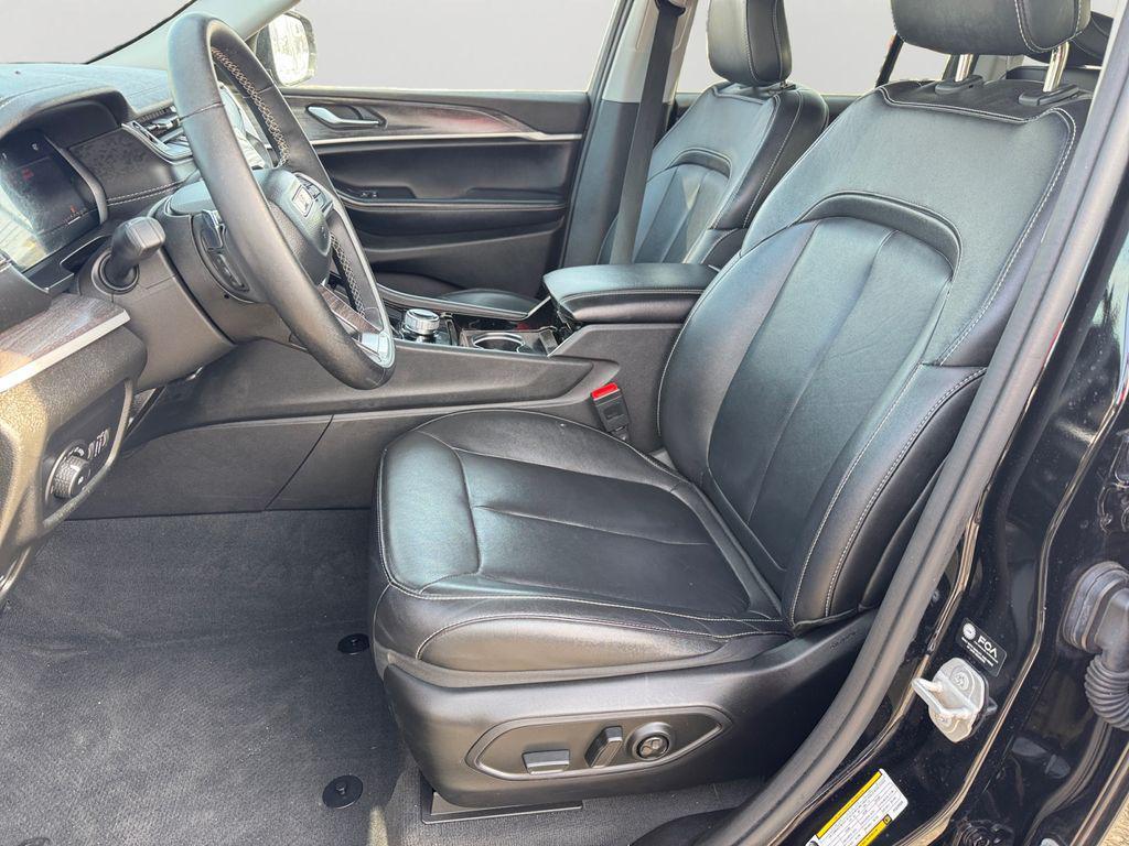 used 2023 Jeep Grand Cherokee car, priced at $27,597