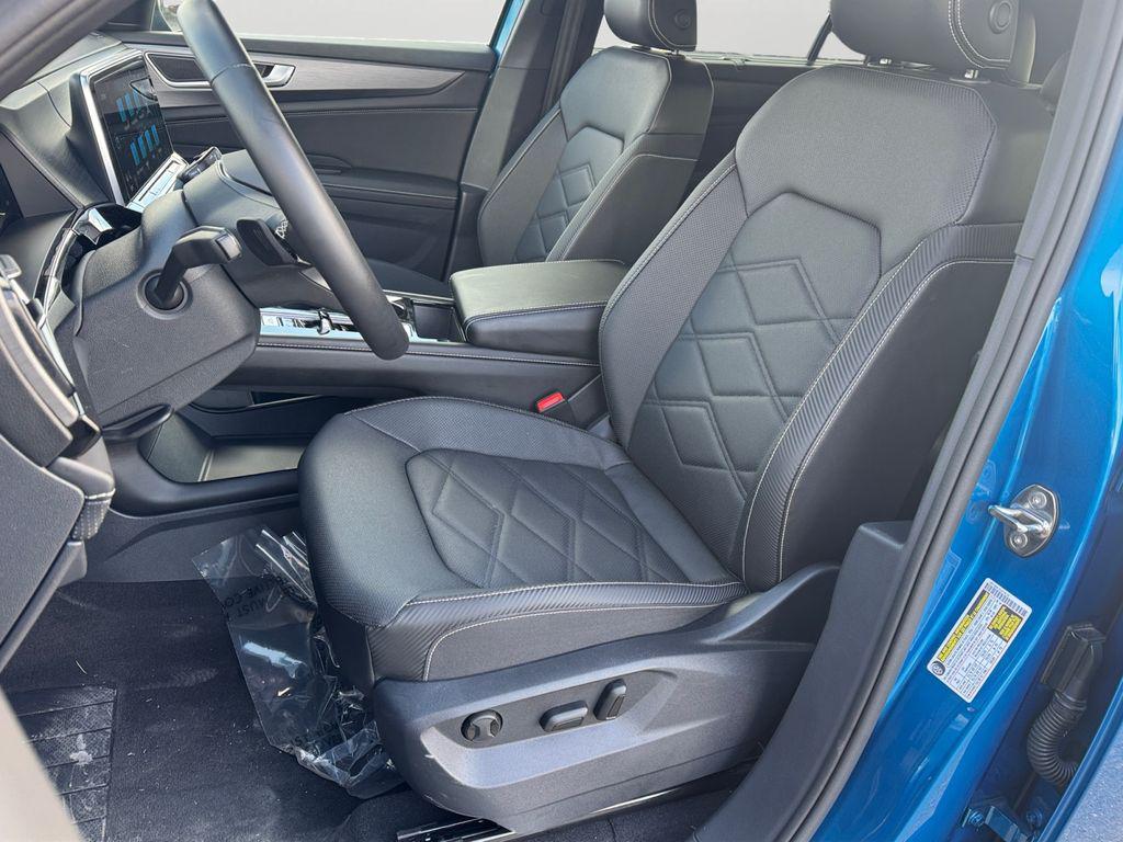 used 2024 Volkswagen Atlas Cross Sport car, priced at $32,495