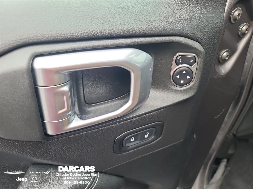 used 2022 Jeep Wrangler Unlimited car, priced at $33,900