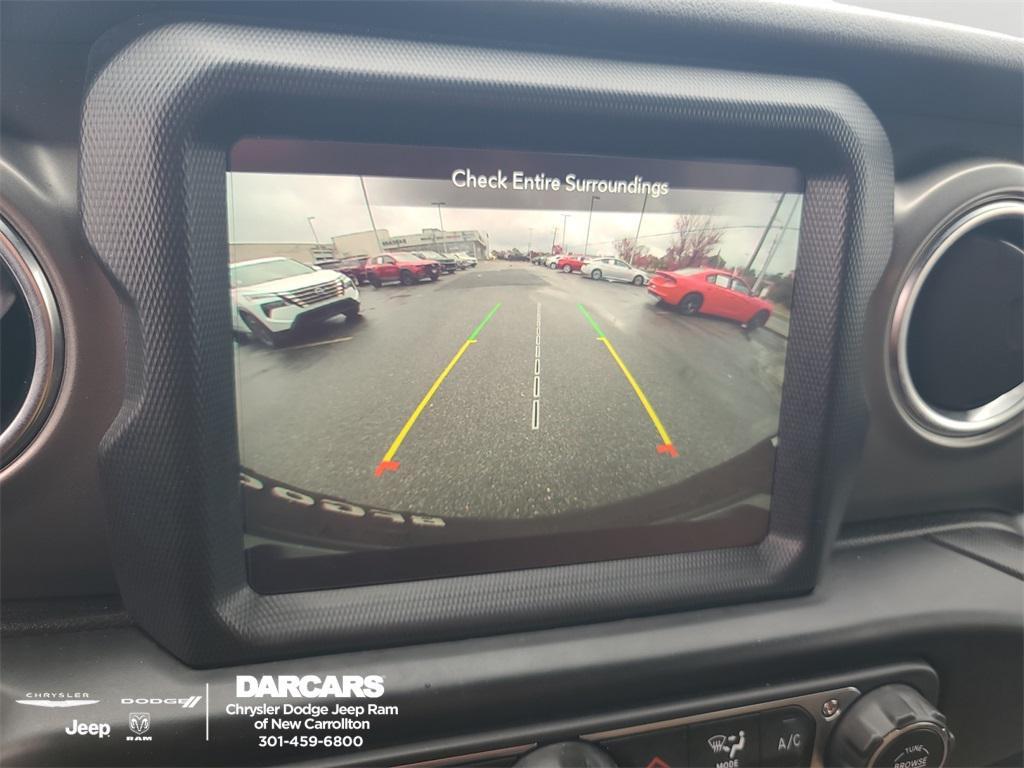 used 2022 Jeep Wrangler Unlimited car, priced at $33,900