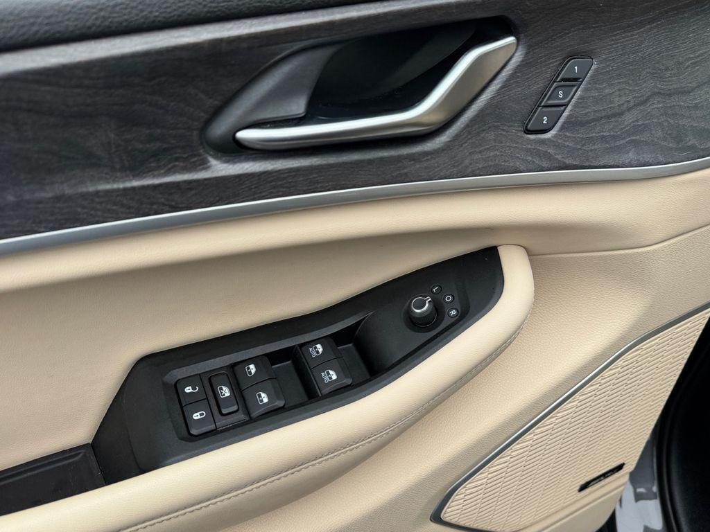 used 2021 Jeep Grand Cherokee L car, priced at $22,000