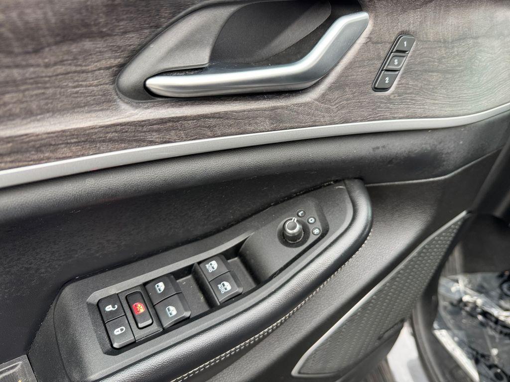 used 2022 Jeep Grand Cherokee 4xe car, priced at $25,795