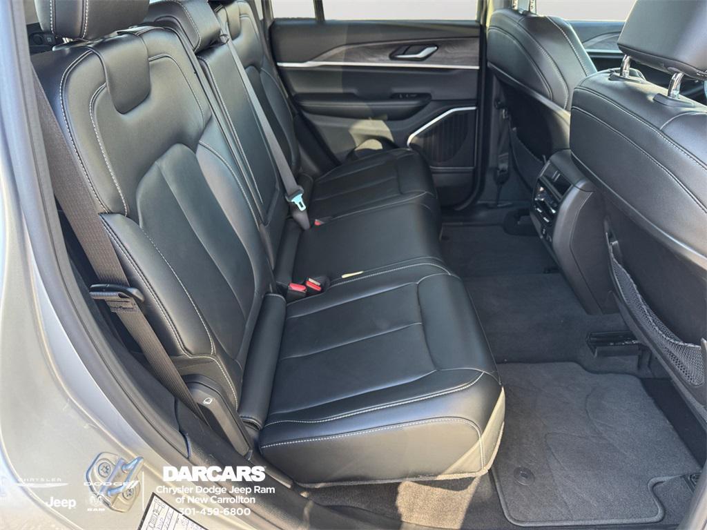 used 2022 Jeep Grand Cherokee car, priced at $26,995