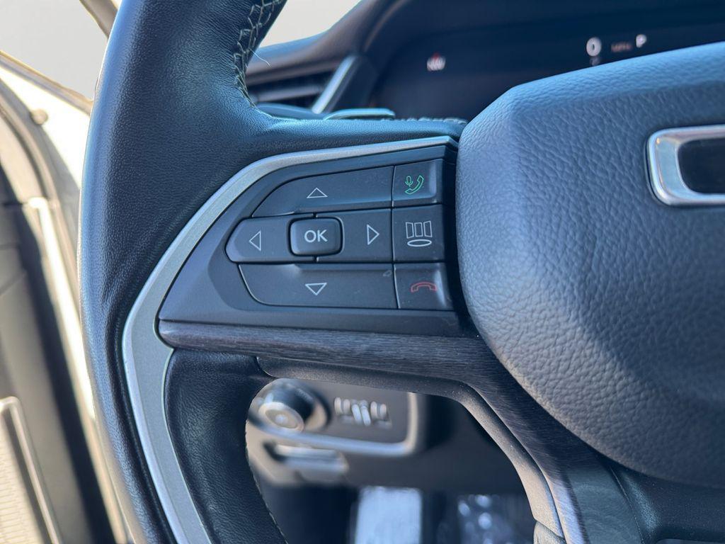 used 2022 Jeep Grand Cherokee car, priced at $27,500