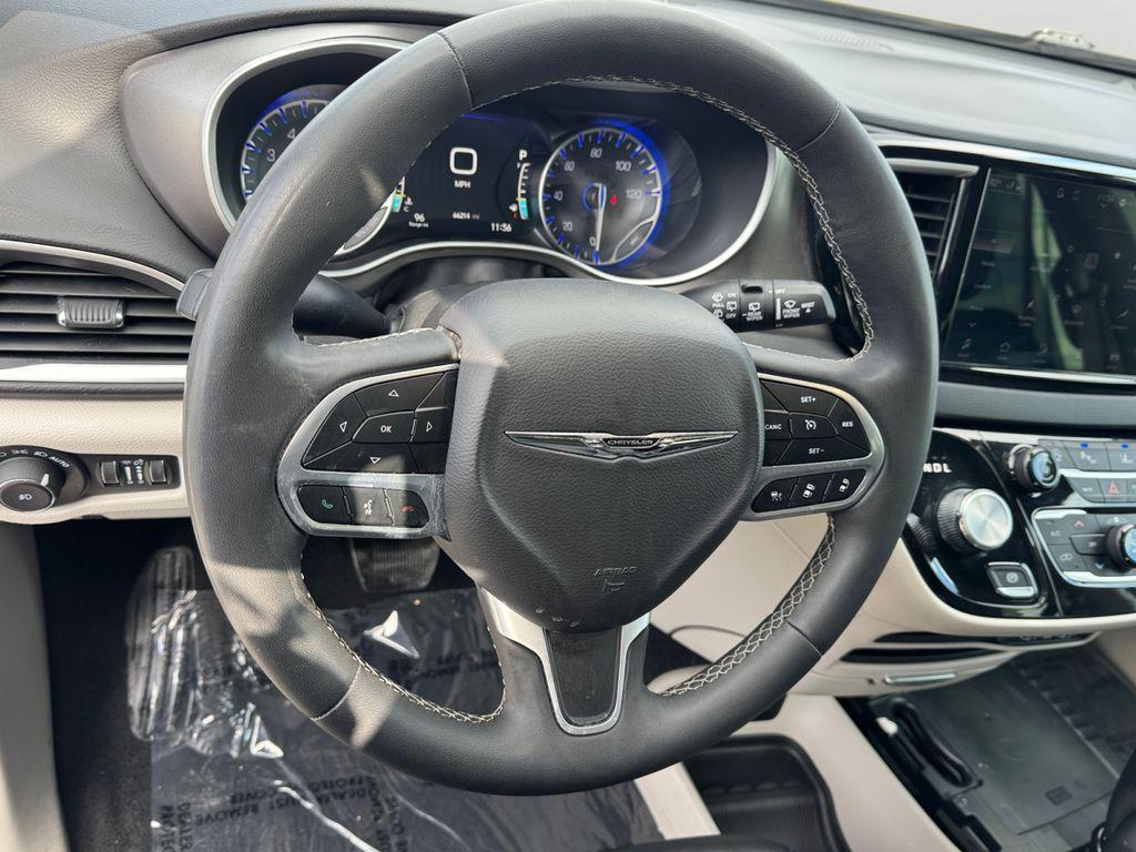 used 2024 Chrysler Pacifica car, priced at $23,995