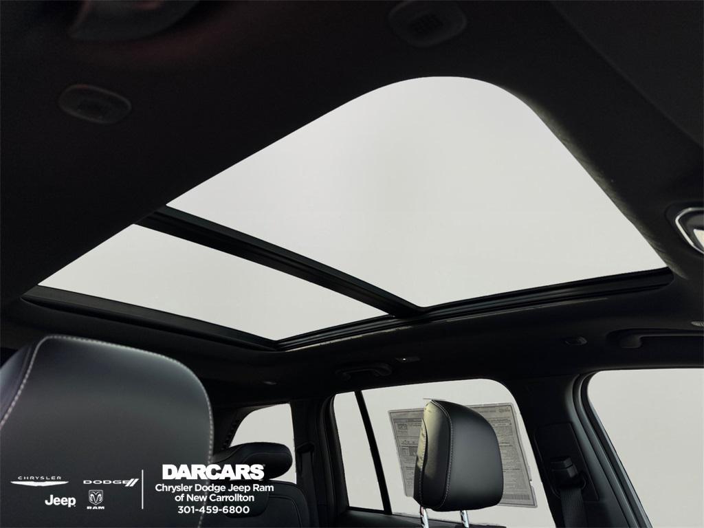 new 2026 Jeep Grand Cherokee car, priced at $51,000