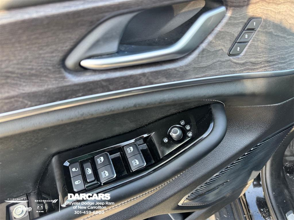 used 2023 Jeep Grand Cherokee L car, priced at $33,995