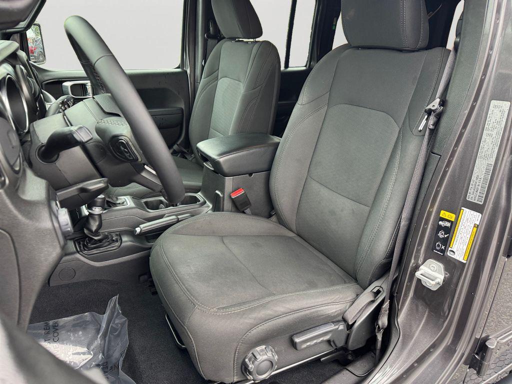 used 2022 Jeep Wrangler Unlimited car, priced at $27,800