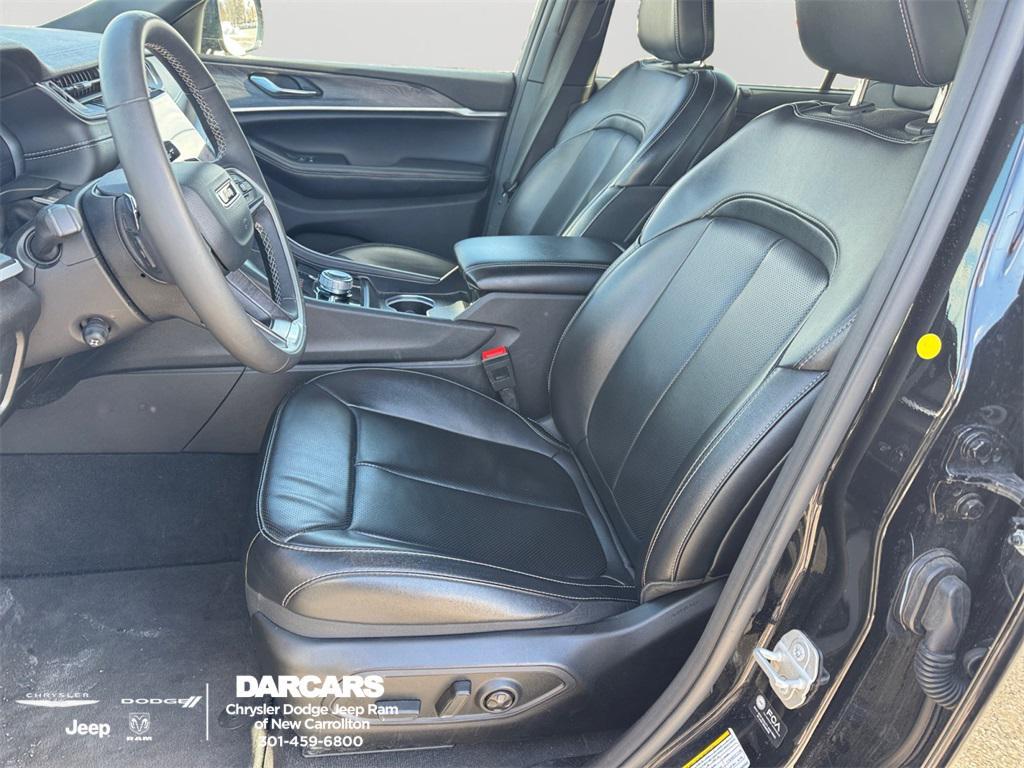 used 2024 Jeep Grand Cherokee L car, priced at $31,487