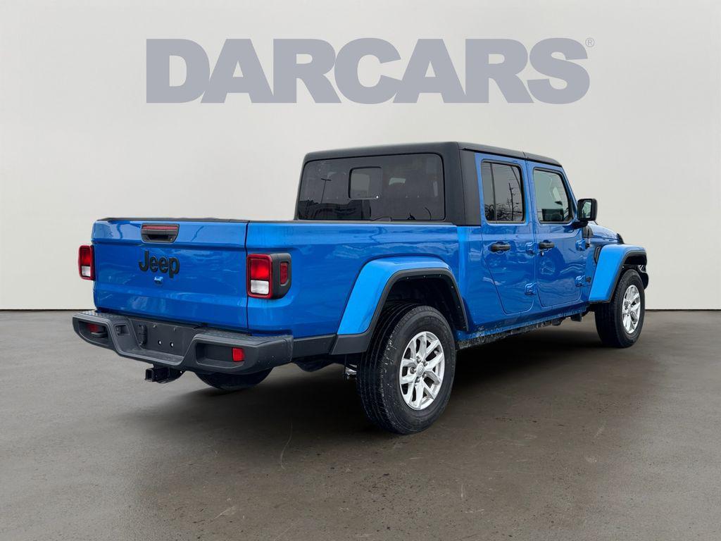 used 2023 Jeep Gladiator car, priced at $27,800