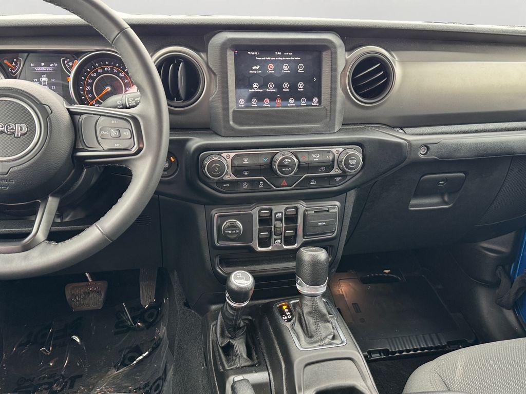 used 2023 Jeep Gladiator car, priced at $27,800