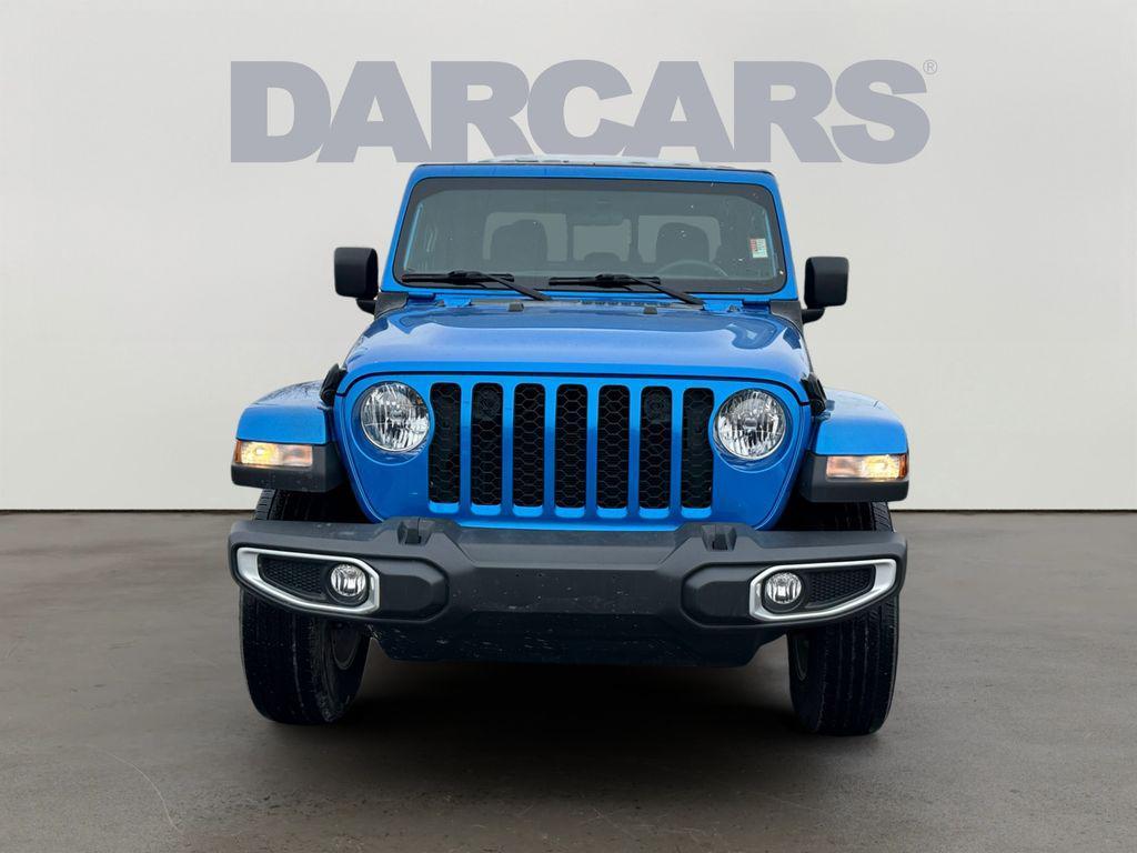 used 2023 Jeep Gladiator car, priced at $27,800