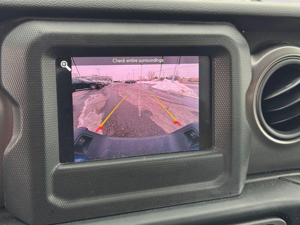 used 2023 Jeep Gladiator car, priced at $27,800