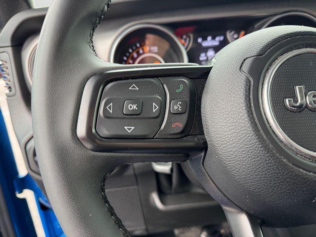 used 2023 Jeep Gladiator car, priced at $27,800