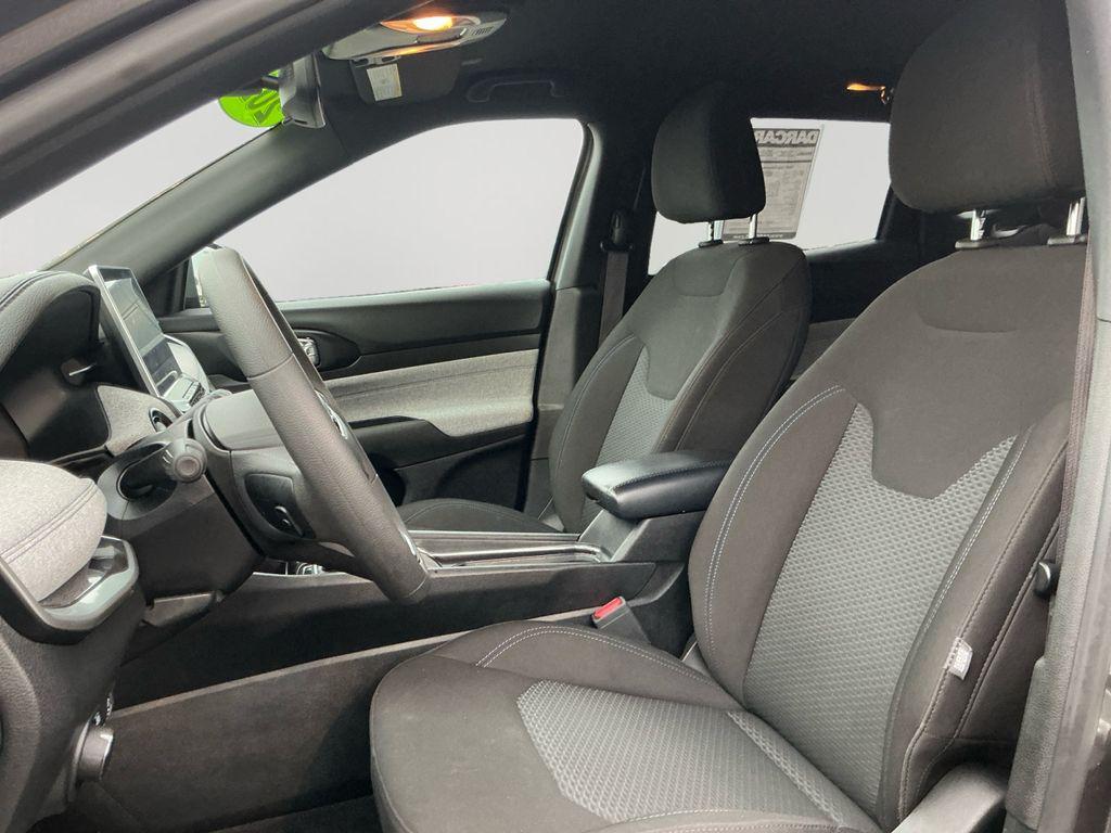 used 2023 Jeep Compass car, priced at $21,406