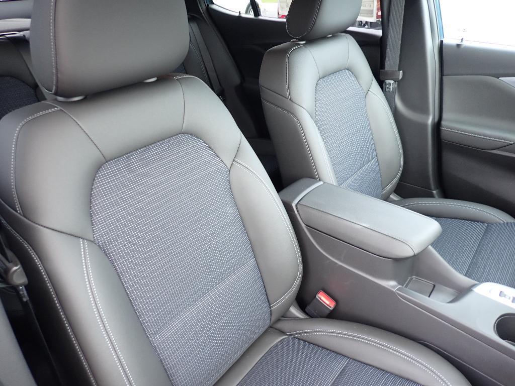 new 2026 Buick Envista car, priced at $25,235