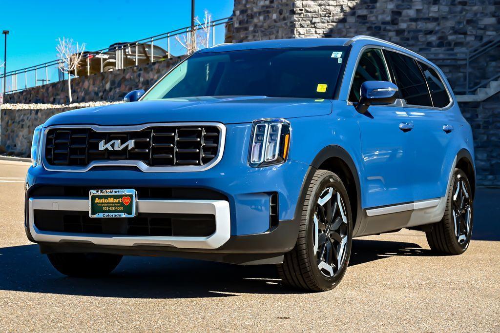 used 2025 Kia Telluride car, priced at $34,571