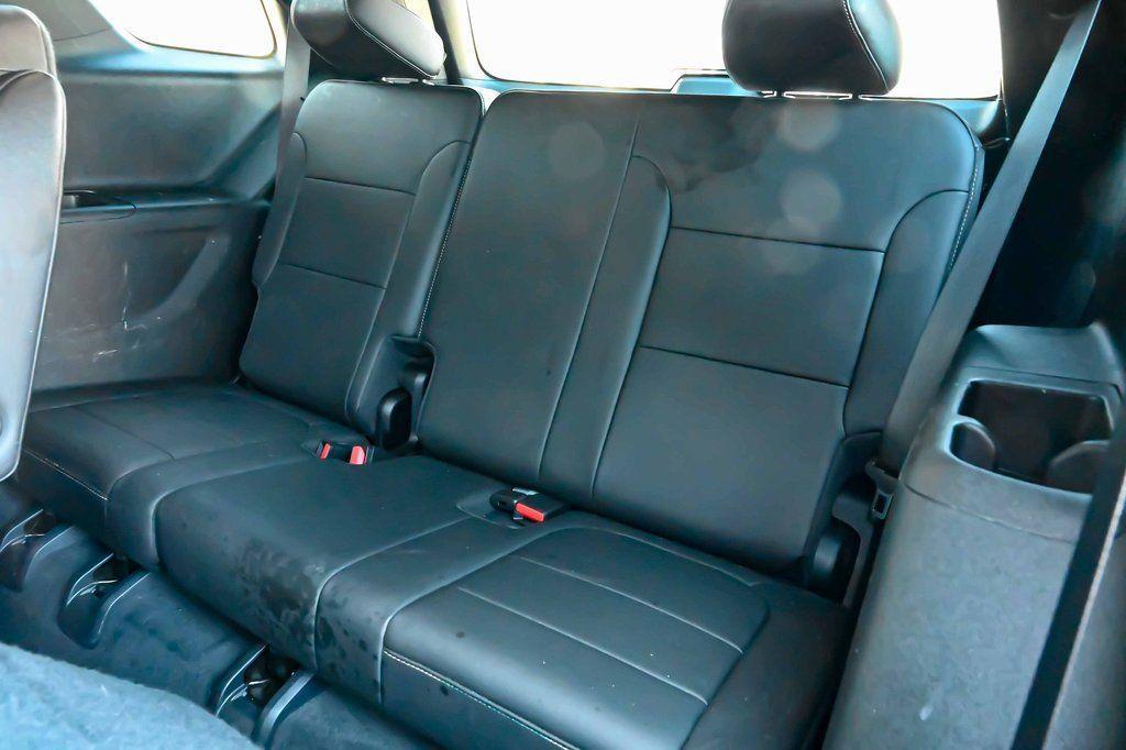 used 2022 Chevrolet Traverse car, priced at $22,902
