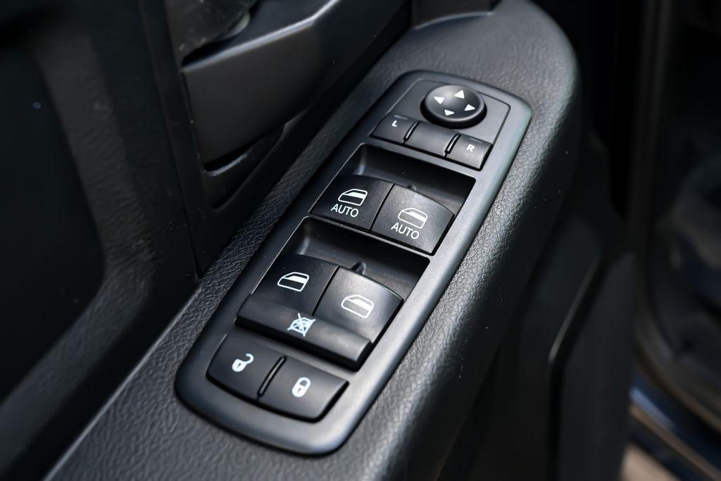 used 2019 Ram 1500 Classic car, priced at $28,543