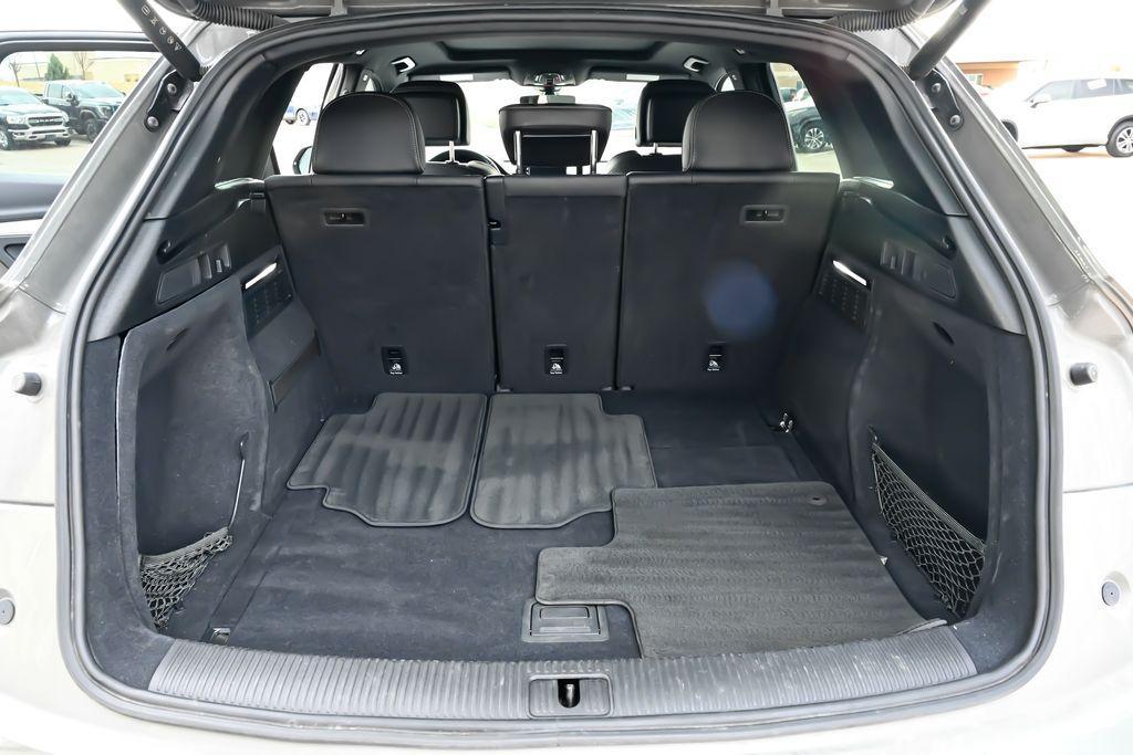 used 2025 Audi Q5 car, priced at $30,997