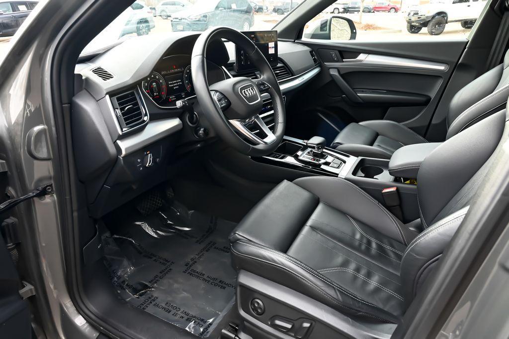 used 2025 Audi Q5 car, priced at $30,997