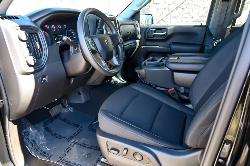 used 2024 Chevrolet Silverado 1500 car, priced at $43,990