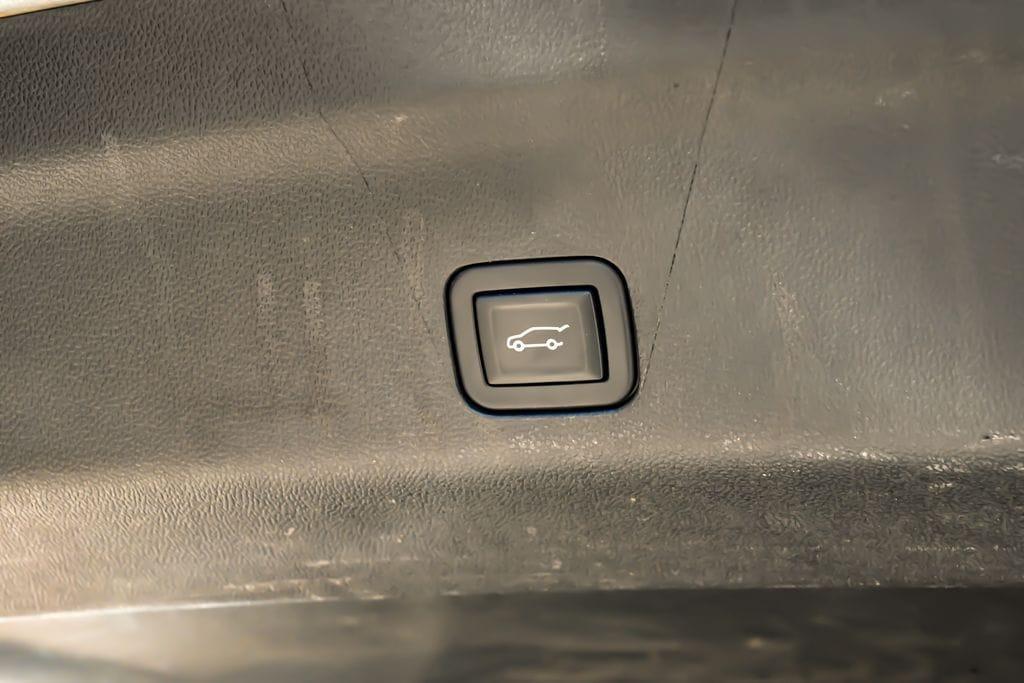 used 2023 Cadillac Escalade car, priced at $60,889