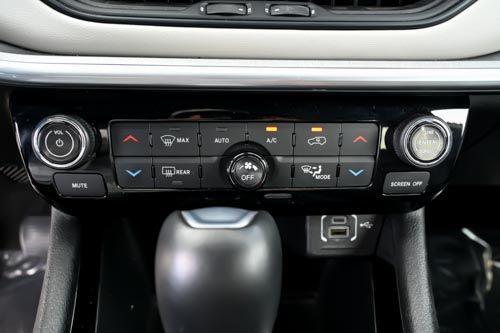 used 2025 Jeep Compass car, priced at $23,557