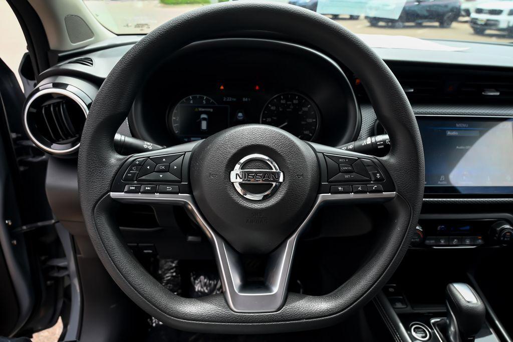 used 2021 Nissan Kicks car