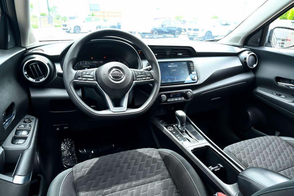 used 2021 Nissan Kicks car