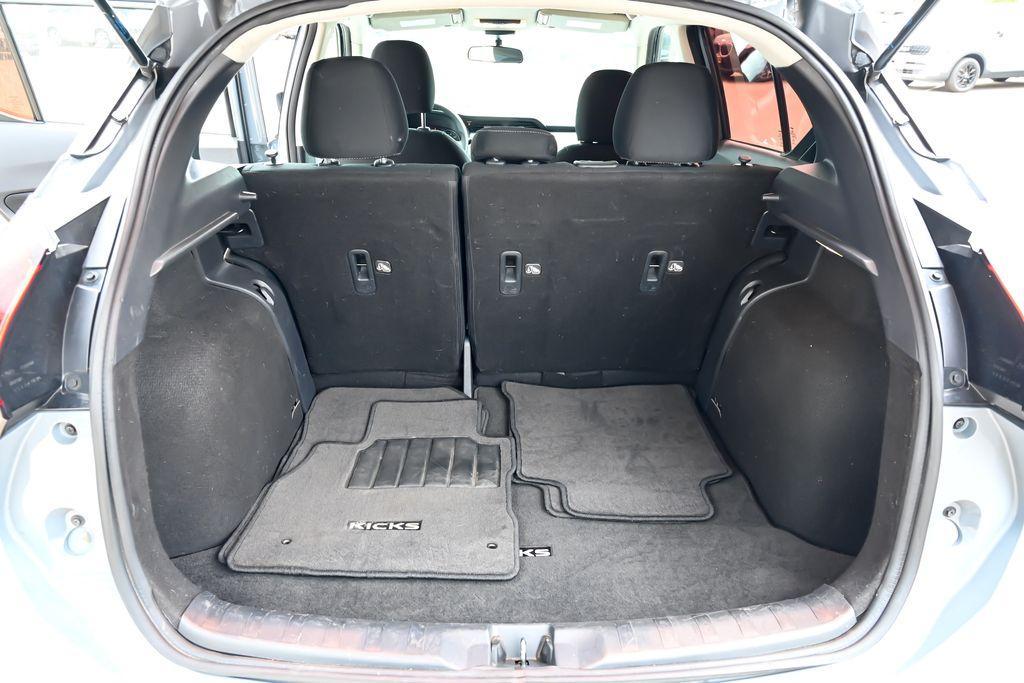 used 2021 Nissan Kicks car
