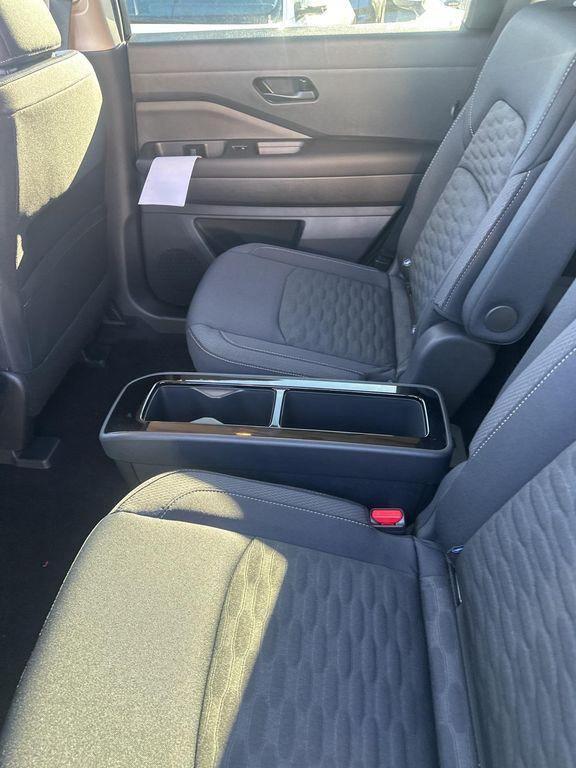 new 2025 Nissan Pathfinder car, priced at $35,316