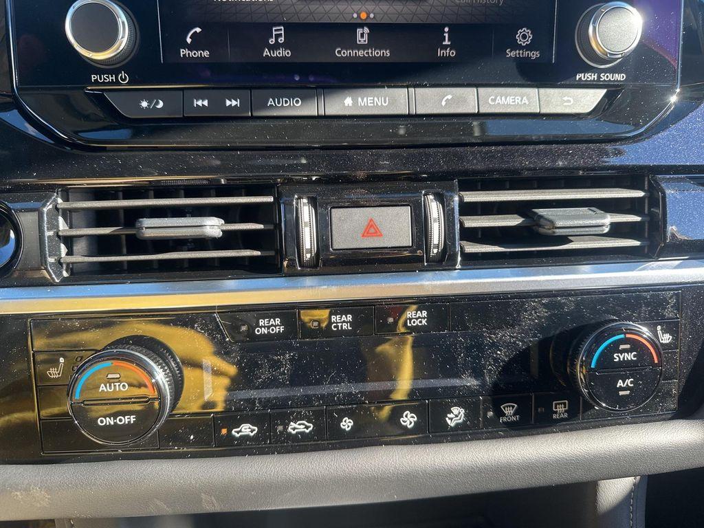 new 2025 Nissan Pathfinder car, priced at $35,316